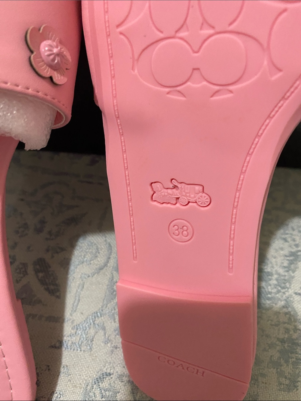 Coach Pink Floral Appliqué Slide Sandals with Gold Logo - Picture 6 of 7